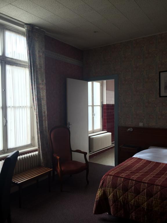 Hotel De Paris Charleville-Mézières エクステリア 写真